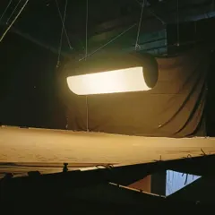 The Lightstar Airlite 1000 tube is a versatile tool for creating soft, ambient top light. By simply adding a diffusion skirt, we can quickly create a large, soft source that is perfect for lighting sets in a studio.