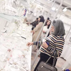 I am super chuffed at the wonderful turnout for my collaboration with Amara. This image captures a happy shopper exploring my collection of silver-plated decor and gifting items.