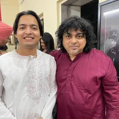 With the incredible Taufiq Qureshi ji, another master percussionist from a legendary family. Being in the presence of such greatness is always a humbling experience.