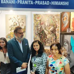 A wonderful moment from the Mumbai Art Fair '22, standing with my artworks and the esteemed actor Boman Irani. It was an honor to have him visit our stall and appreciate the art.