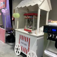 A classic popcorn cart is a must-have for any party, especially for carnival or movie themes.