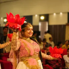 A graceful moment from a traditional welcome dance. Our performers are trained to engage with the guests and create a warm, inviting atmosphere as they arrive.