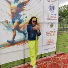 Another shot from the Lake Run 2025. My experience as a runner helps me connect with the participants and deliver a hosting experience that understands and amplifies their energy.