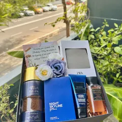 Celebrate his special day with a touch of class. This birthday hamper for men features a stylish Zara wallet, premium TGL coffee, a full-size Zara perfume, and mini shower essentials from Bath & Body Works, all packed in a sleek black box.