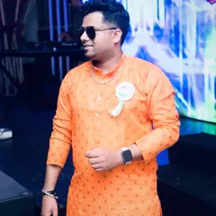 Dressed in a traditional kurta for an Independence Day event. I always dress appropriately for the occasion, whether it's a wedding, a cultural festival, or a corporate party.