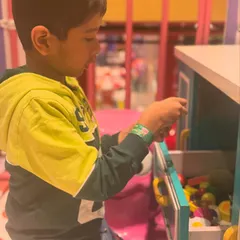 Time for some imaginative play in our pretend kitchen. This corner allows kids to role-play and be creative, cooking up imaginary feasts.