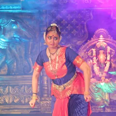 Playing the role of Lord Krishna, Yashoda Maiya, Gopi, and Nayika all in one performance is truly challenging! Here I am, expressing the anger of Yashoda Maiya trying to scold a mischievous Krishna.