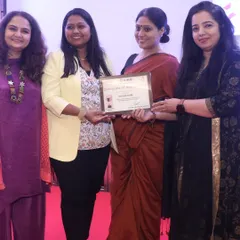 Receiving this award from the Women Entrepreneurs Enclave was a truly special moment. It's a wonderful feeling to be appreciated for doing what I love.
