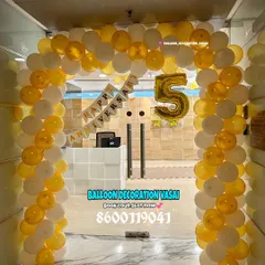 This is a classic yellow and white balloon arch I did for the 5th anniversary of Allianz Company. It's a simple yet effective way to decorate an office entrance and make employees and visitors feel the festive spirit.