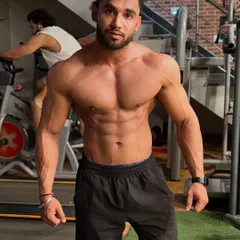 One year of relentless commitment. We dropped body fat, built lean muscle, and completely redefined his limits. This is the result of a proper body recomposition plan.