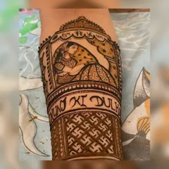 This design features a classic 'doli' scene, showing the bride in a palanquin. The text "Arun ki Dulhan" adds a lovely personal touch for the groom.