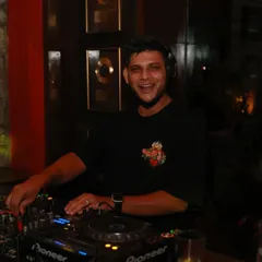 A simple, happy shot of me doing what I love. This is my passion, and I bring that enthusiasm to every single gig.