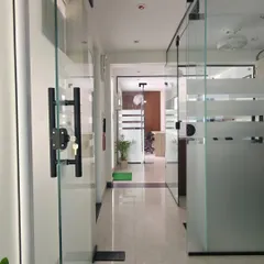 Natural light is essential for a productive office. In this project, I used floor-to-ceiling glass partitions and doors to allow daylight to flow through the corridors, creating a bright and energetic workspace.