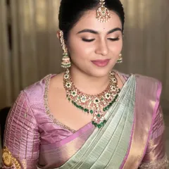 A close-up showcasing the beautifully blended eyeshadow and soft pink lip. My course focuses on these details, teaching you how to create a harmonious and polished look.