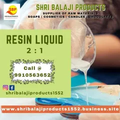This image shows the process of pouring epoxy resin, a key step in creating beautiful resin art. I supply the 2:1 resin liquid needed for this craft.