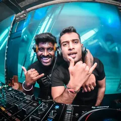 All smiles behind the decks. The chemistry we have as Tara Sitara translates into pure fun and energy for the crowd.