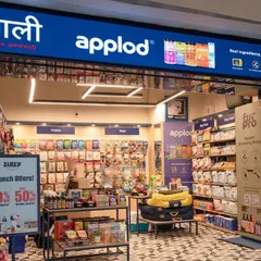 Welcome to one of our experience centers. I designed our stores to be a pet paradise, fully stocked with everything your dog or cat could need, from premium food and treats to toys and grooming essentials, all in a clean and friendly environment.