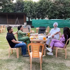 It's all about good food and great company. We provide a relaxed setting for families and friends to connect and unwind away from the city rush.