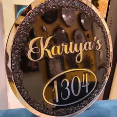 It's time to dispatch this stunning resin geode nameplate. The black and rose gold combination with sparkling stones gives it such a luxurious feel.