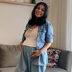 A casual, comfortable, and chic denim-on-denim look perfect for a weekend outing. My styling approach ensures you don't have to give up your favorite styles, we just adapt them for your bump.