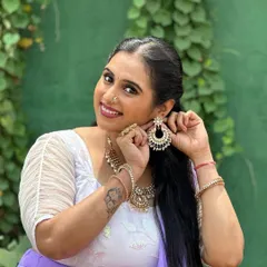 It was an honor to design this simple and elegant white blouse for the talented actress Geetha Bharathi Bhat for her movie, Ravike Prasanga. Seeing my work on screen was a dream come true.