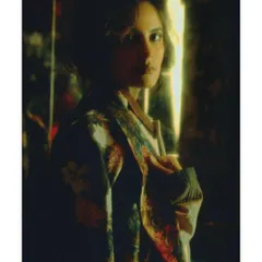 From "Love in Future Past," Chapter 7: The future is daring. This shot captures the heroine's shift towards bold expectations, mixing patterns and textures in a way that feels both nostalgic and forward-looking.