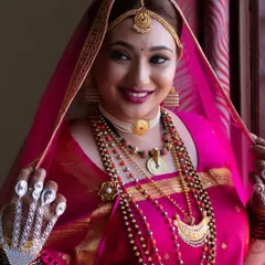 This is the complete Kodava bridal look, featuring authentic pieces from my collection. I help brides select the right pathak, jomale, and kokkethathi to honor our traditions beautifully.