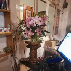 A beautiful gift of flowers from a guest to celebrate the launch of SoulStage. We are so grateful for our loving community.
