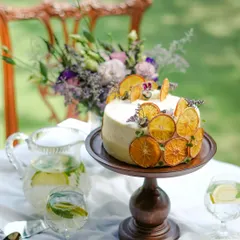 Celebrate Mom with a beautiful cake, like our orange and almond cake decorated with dehydrated orange slices. It’s a stunning centerpiece for a Mother's Day brunch or afternoon tea.