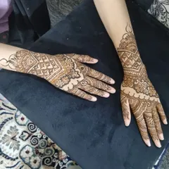A duplicate image of this lovely, detailed design, perfect for a younger family member at a wedding.