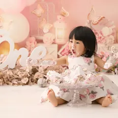 Nothing says "first birthday" like the pure, messy joy of a cake smash. We capture all the fun as your little one explores their first birthday cake in our beautifully styled setups.