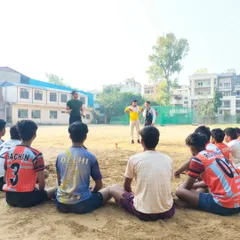 Senior player Deepanshu sharing his experience and tips with our students. Learning from experienced professionals is an invaluable part of their growth.