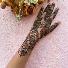 I have a special love for floral patterns. This design combines bold flowers with delicate leaves and shading to create a look that is both modern and timeless, perfect for any celebration.