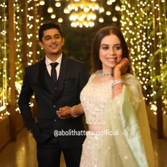 For a modern reception, a sharp suit calls for equally sharp grooming. Here, I provided a clean, matte finish that looks elegant under the lights, ensuring the groom felt his absolute best next to his gorgeous bride.