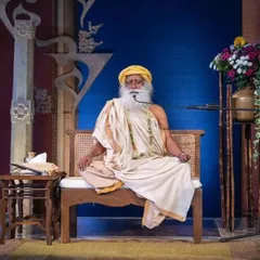 Sadhguru addressing the graduating Hatha Yoga teachers. His guidance is the bedrock of the training, ensuring the yogic sciences are transmitted in their purest form.