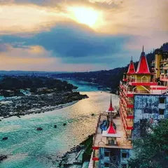 This is a view of the holy river Ganga from Rishikesh, the birthplace of yoga. On my retreats in India, we immerse ourselves in the spiritual heritage of this land, connecting with the culture and ancient traditions that have been passed down for thousands of years.