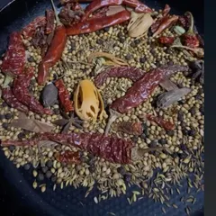 Another look at the whole spices I use for my biryani masala. Using whole ingredients and grinding them fresh is the secret to achieving a truly authentic and rich flavour.