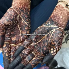 Another shot of the amazing dark stain, showing the richness of my homemade henna.