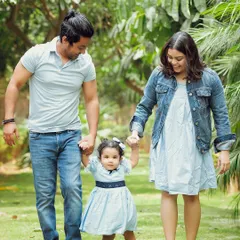 A simple walk in the park becomes a treasured memory. I love using natural light during outdoor family photoshoots to capture the easy, unscripted love that families share.