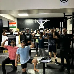 Our evening batch knows that hard days are when champions are made. The group dynamic helps everyone stay motivated and consistent.