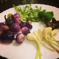 These are the building blocks of authentic Naga flavour. I believe in using only fresh, high-quality ingredients like these bitter tomatoes and Allium Chinese garlic.