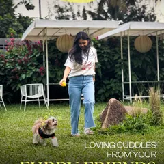 Your furry friends are always welcome here. I love seeing them enjoy the open green lawns as much as their humans. It’s the perfect spot for some playtime and cuddles in the sun.