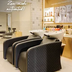 Zen mode: activated. Our hair wash stations are a sanctuary of calm, where you can lie back and let our experts work their magic.