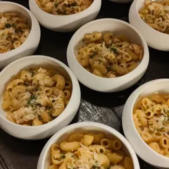 Lobster Mac and Cheese, another one of the indulgent small plates from the "Made in Heaven" party. We love working with Zoya Akhtar, who always wants the yumminess quotient to be the top priority.