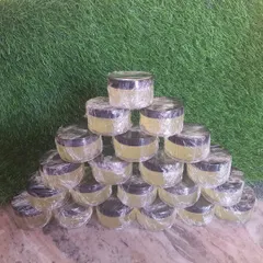 After formulation, the Saffron Gel is carefully packed into individual jars, ready for labeling. This step ensures the product is hygienic, protected, and professionally presented for your customers.