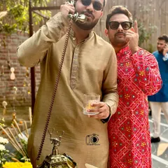 Bring on the fun at your daytime functions. My Classic Gold vintage phone adds a touch of class to any event, inviting guests in their traditional wedding attire to leave you a message filled with love and good-natured jokes.