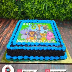 A fun jungle animal photo cake for Avansh's first birthday. The bright colours and happy animals make it a great choice for a little one's party.