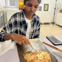 Another participant mastering the gold foil technique. The concentration and care in this moment is beautiful.