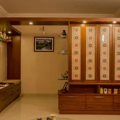The same partition unit with the panels rotated to show their second design. This feature allows the homeowners to change the look and feel of their room instantly, offering flexibility and a touch of playfulness.