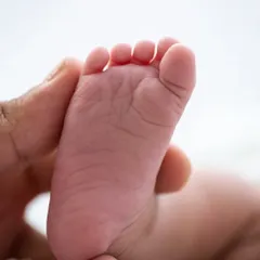 Every wrinkle and line on their tiny feet tells a story of their newness. I love capturing these details before they grow so fast.